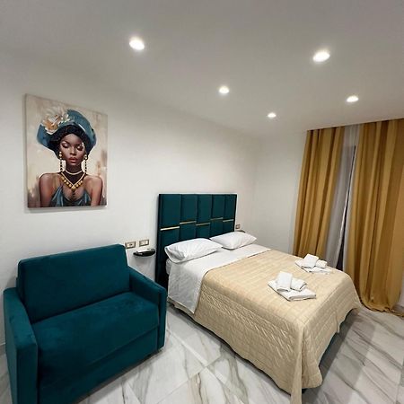 Hotel Familia Neapol Zewnętrze zdjęcie