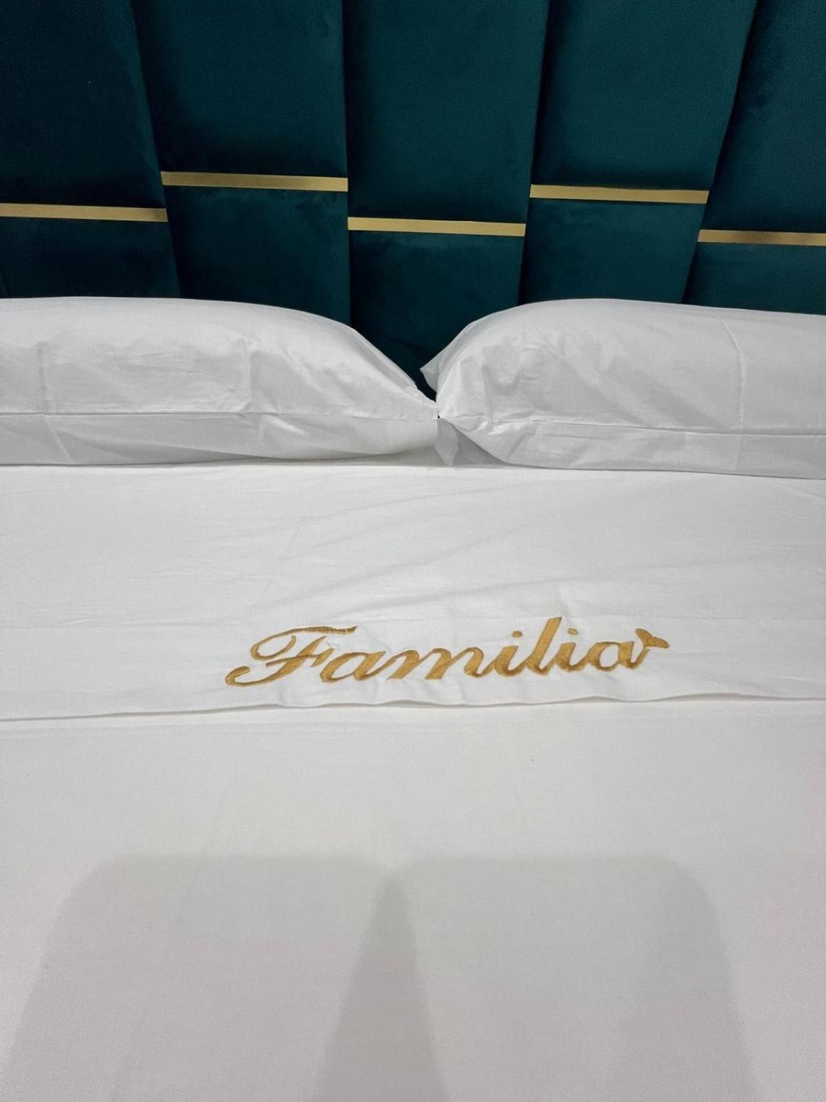 Hotel Familia Neapol Zewnętrze zdjęcie