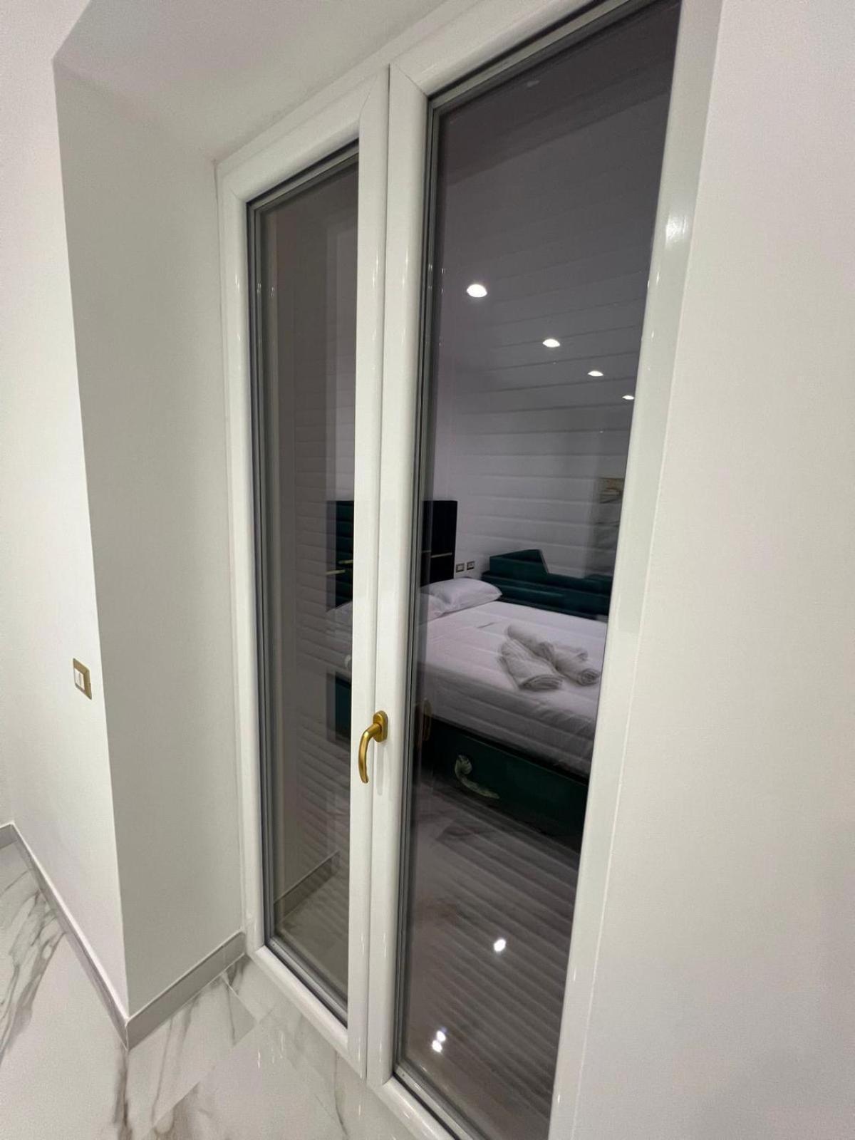 Hotel Familia Neapol Zewnętrze zdjęcie
