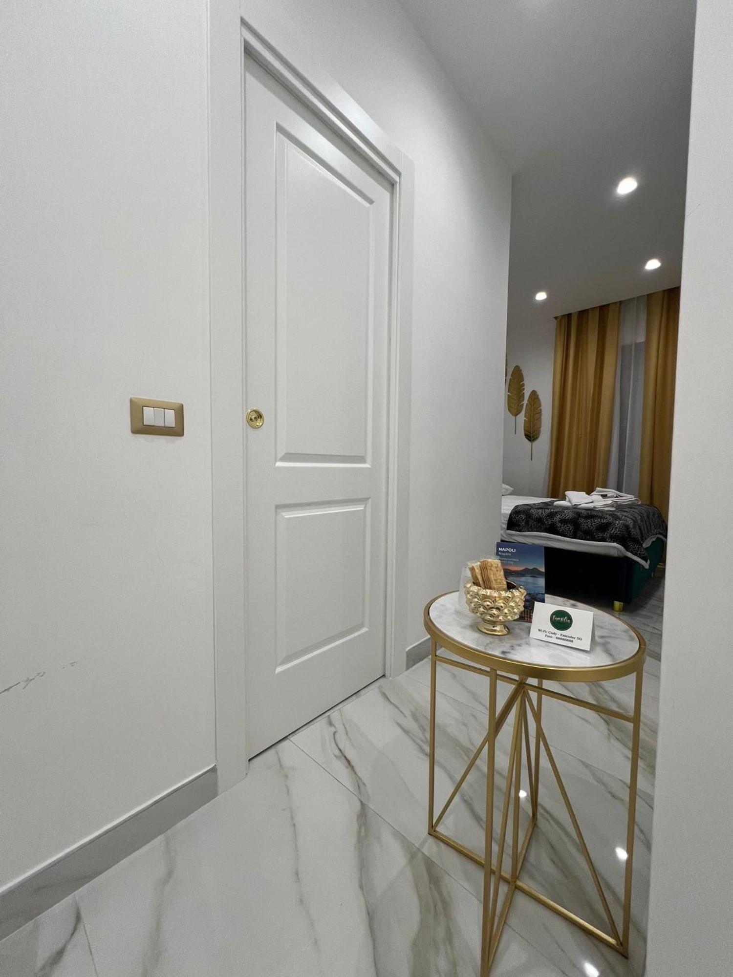 Hotel Familia Neapol Zewnętrze zdjęcie