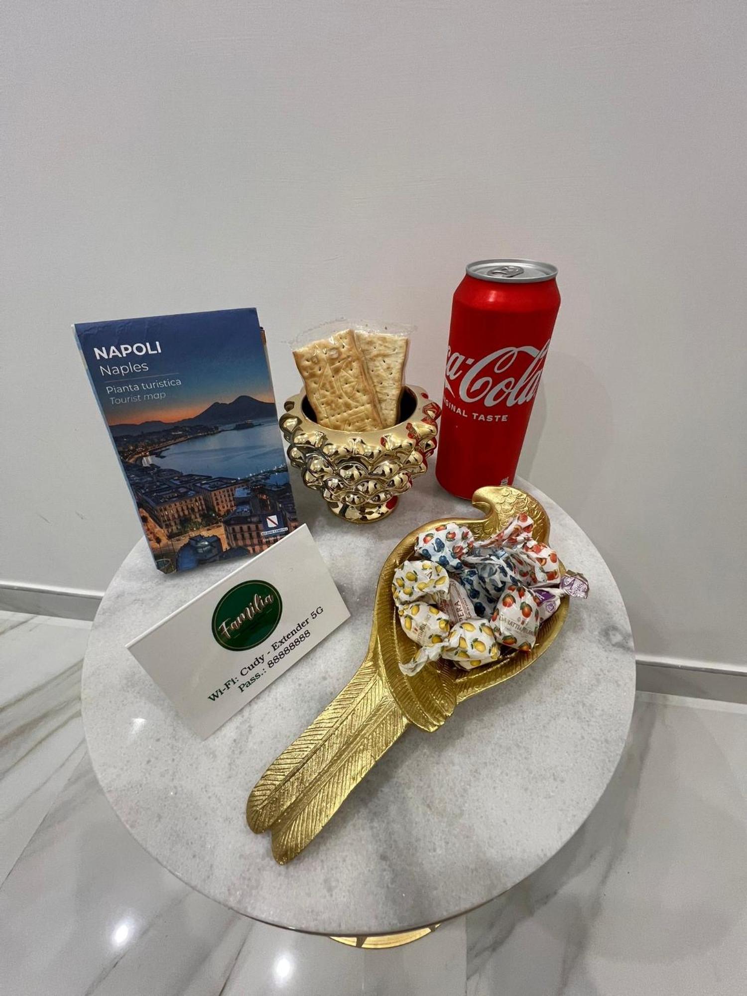 Hotel Familia Neapol Zewnętrze zdjęcie